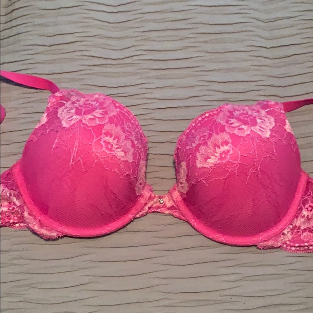Pink Lace Maidenform Bra